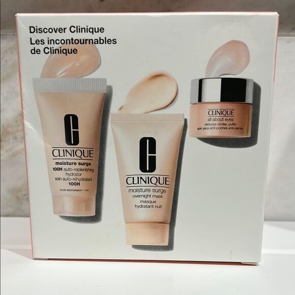 Clinique Other - Clinique Moisture Surge Skincare Set - Cream